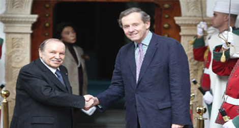 La prise d’otages d’In Amenas n’influera pas sur les relations économiques algéro-britanniques (Lord Risby)