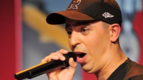 لطفي دوبل كانون يلتقي الغنوشي والمرزوقي ويغني في سيدي بوزيد