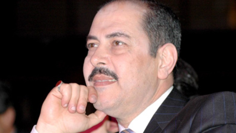 لطفي بوشناق:ماتعيشه تونس قضية تونسية ولا دخل للقذافي فيها