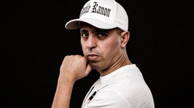 Double Kanon: « Comment puis-je revenir sur mes critiques à l'égard d'un responsable qui a parlé du Dieu avec humour!»