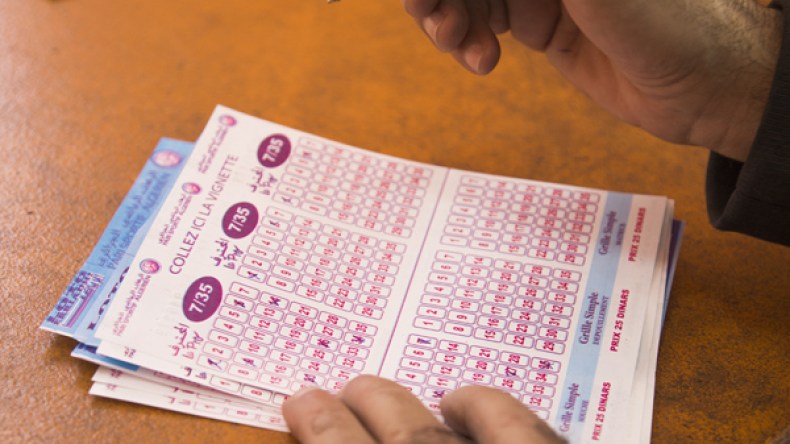 سيدة فازت بـ2.4 مليار وآخرون يبحثون عن الحظ منذ زمن بومدين