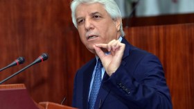 لوح: الجزائر نجت من فخ الديمقراطيات المعلبة