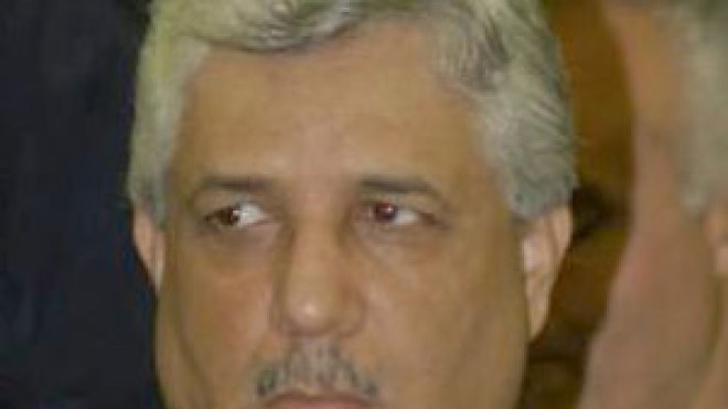 طلبات عمل مئات البطالين في أكياس القمامة بقصر المعارض