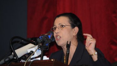 Hanoune candidate à la présidentielle annonce la guerre à la corruption