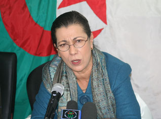 Hanoune  apelle à un assainissement de l'environnement politique et social