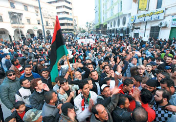 Libye: pro et anti-CNT manifestent à Benghazi