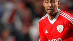 البرازيلي لويزاو مهدّد بعقوبة صارمة بعد اعتدائه على حكم ألماني