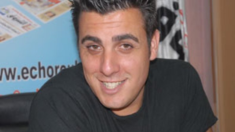 بطل أوروبا في الألعاب السحرية البهلواني”أولماك” يبهر طاقم الشروق