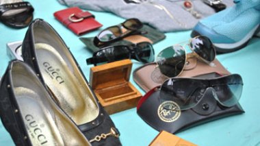 Quand les importateurs exigent des produits contrefaits