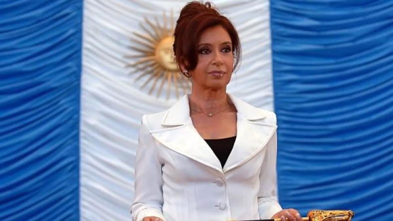 رئيسة الأرجنتين السابقة كريستينا كيرشنر تُتّهم رسميا بالفساد