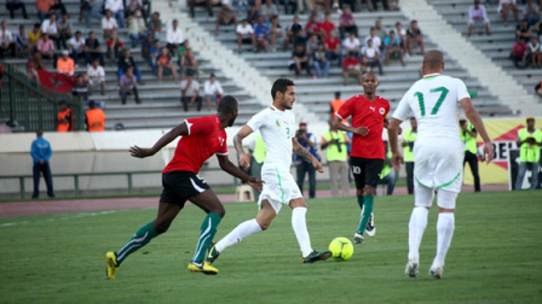 الليبيون يقترحون تكريم مدربين جزائريين قبل لقاء العودة