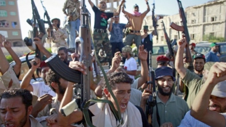 مظاهرات في طبرق تجبر “العسكريين القطريين” على الرحيل