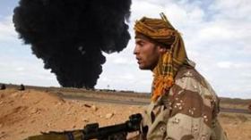 صحيفة : الثوار الليبيون يحتجزون اثنين من الصحافيين الروس