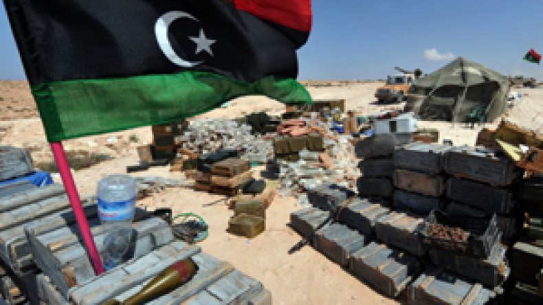 الإفراج عن الرهائن الفرنسيين مقابل صفقة سلاح للقاعدة