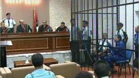 ليبيا: الحكم بإعدام 5 من ضباط القذافي