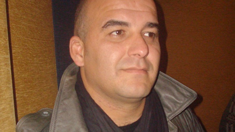 إلياس بن باكير: “غنيت “واي واي” نزولا عند رغبة الجمهور.. وأنا الرقم واحد في الأغنية العصرية”!