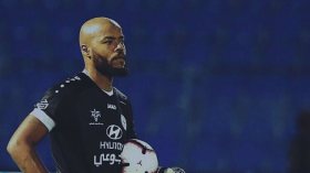 عودة مبولحي إلى المنافسة مُرتقبة هذا الأحد