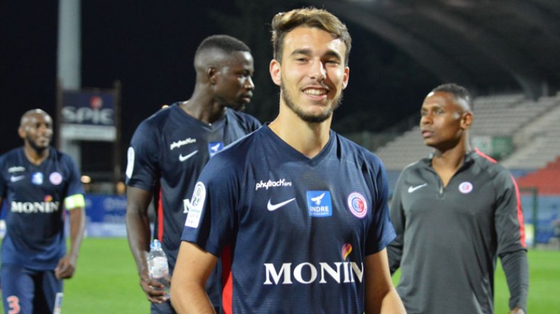 الجزائري مهدي مرغم ينضم لنادي غانغون الفرنسي