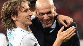 مودريتش: زيدان أول من أخبرني بقدرتي على الفوز بالكرة الذهبية