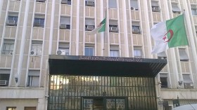 مناصب سامية وحساسة براتبين وموظفين اثنين في وزارة البريد!