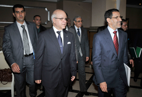 Algeria, Morocco agree to tighten ties