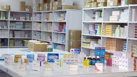 30 بالمائة من برامج استيراد الدواء عالقة!