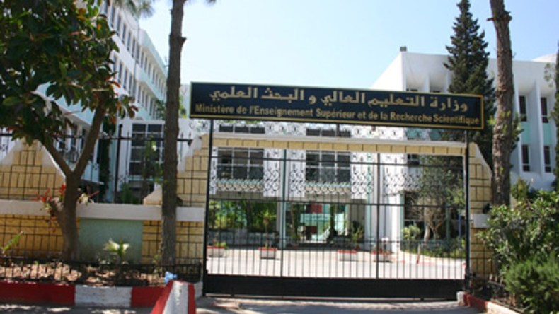 النقابة الوطنية للأساتذة الجامعيين تطالب حجار بفتح تحقيق