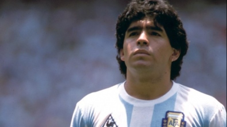 مارادونا سيعود لمداعبة الكرة!؟