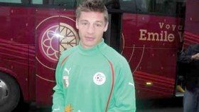 معاقبة مهدي مصطفى بمقابلتين ومدرّبه بـ 6 لقاءات