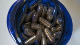 أمهات يتناولن مشيمتهن بعد الانجاب!