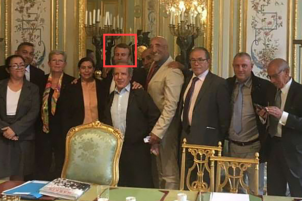 Macron s’engage à régler le dossier des harkis