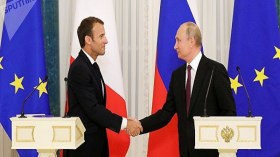 Macron aurait proposé à Trump de ressusciter le G8 avec la Russie