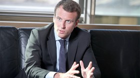 كلمات “ماكرون” ولكمات “كلاي”!