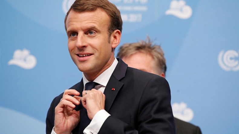 ماكرون “مسؤول” عن جرائم الإستعمار وعليه الإعتذار!