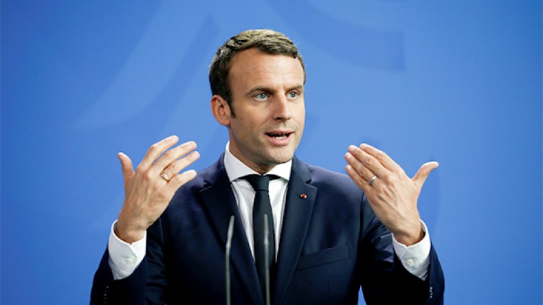 300 جمعية حقوقية ونقابية تطالب ماكرون بإعتراف فرنسا بجرائمها