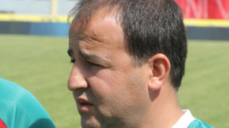 مدان في فرنسا لإقناع بعض المغتربين بتدعيم الخضر