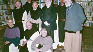 Après la découverte d’une montre d’espionnage, Zitouni ordonne l’exécution des moines de Tibhirine