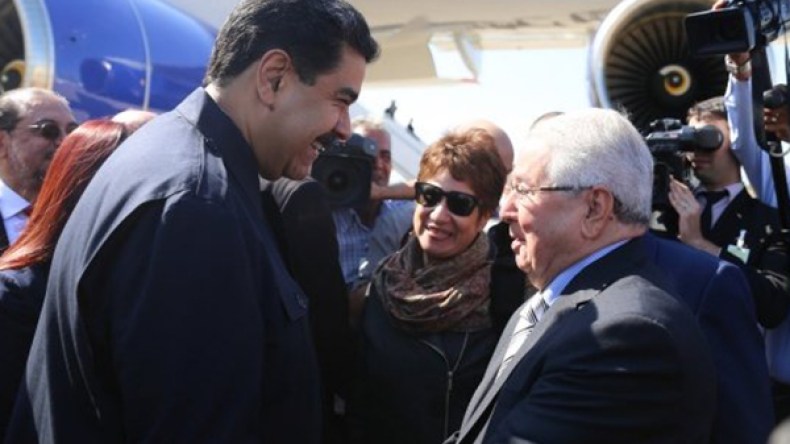 توقف تقني آخر لرئيس فنزويلا بالجزائر