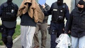 إيداع 10 جزائريين السجن بمدريد ووضع آخر تحت الرقابة القضائية