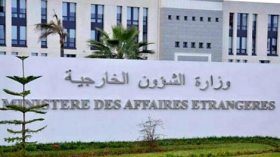 الجزائر تدين قتل خمسة أشخاص في مطعم بمالي
