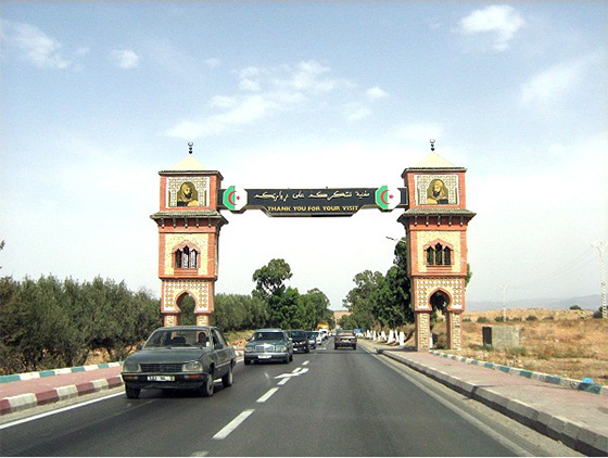 Civil society calls upon Bouteflika to stop anger of traders western Algeria