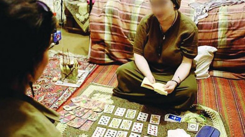 شابة مستغانمية تسطو على أموال ومجوهرات الشلفاويات بسحر يفقدهن الوعي !