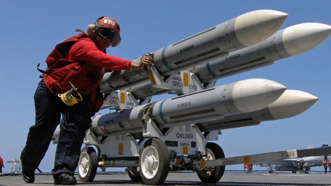 المغرب يوقع صفقات أسلحة أمريكية