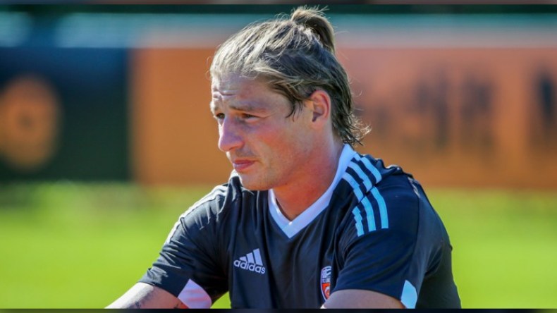 لهذه الأسباب قررت اعتزال اللعب مع “الخضر”