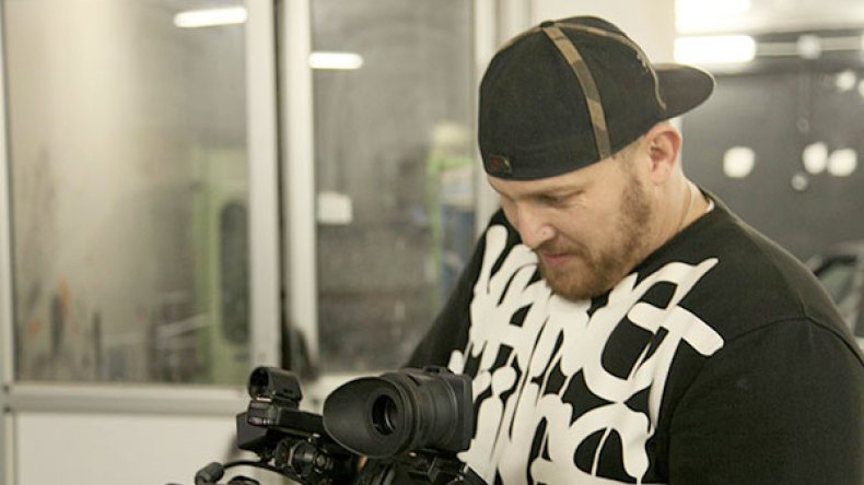 “dz كوستيم غاراج” الأول في العالم العربي.. ولهذا السبب لن أواجه “فوندام”!