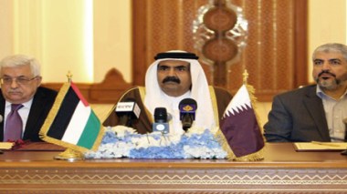 L'émir du Qatar appelle Israël à la paix pour accompagner le Printemps arabe