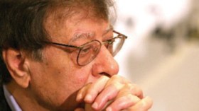 فراس إبراهيم متهم بالإساءة إلى شعرية درويش ونجدة أنزور بالمتاجرة في اسمه