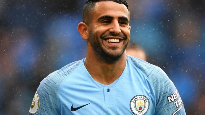 كاتب بريطاني: انتظروا محرز.. سَيُدهشكم بِإبداعه