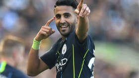 محرز زميلا لرونالدو في صفقة تبادلية بين “السيتي” و”اليوفي”!