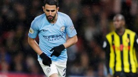 محرز يواصل التألق مع “السيتي” وينال الثناء في الدوري الإنجليزي